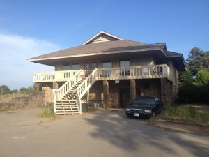 The Pit clubhouse. Photo by Seth Jones