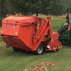 Super 600 collecting leaves (Photo: Wiedenmann North America)