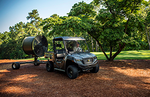 Cushman Hauler 4×4. (Photo: Textron Specialty Vehicles)