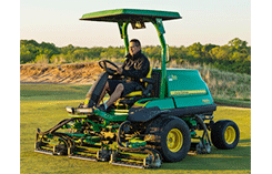 John Deere 7500A PrecisionCut Fairway Mowers (Photo: John Deere)