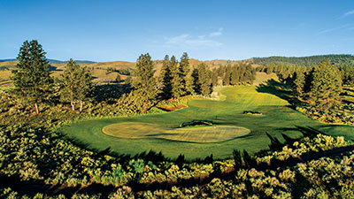 Rolling hills on golf course (Photo: Silvies Valley Ranch/KemperLesnik)