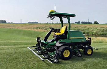 7500A fairway mower (Photo: Seth Jones)