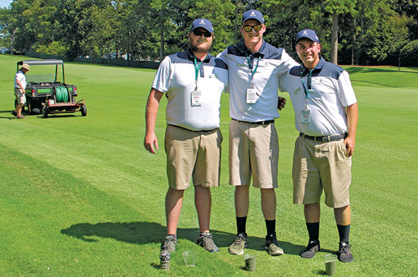 Divot crew at East Lake GC (Photo: Seth Jones)