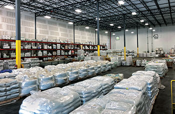 An shot inside Simplot's Birmingham, Ala., warehouse. (Photo: Simplot Turf and Horticulture)