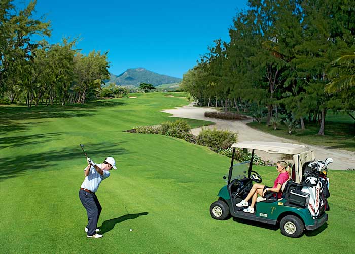 Ile aux Cerfs Golf Club (Photo courtesy of Shangri-La Hotels and Resorts)