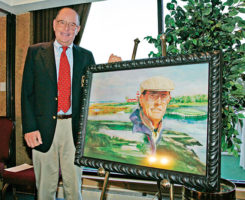 Pete Dye receives the “Ambassador of Golf” award at the 2005 NEC Invitational at Firestone Country Club in Akron, Ohio, on Aug. 18, 2005. (Photo: Getty Images/iStock-Getty Images/ PGA Tour)