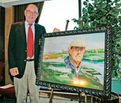 Pete Dye receives the “Ambassador of Golf” award at the 2005 NEC Invitational at Firestone Country Club in Akron, Ohio, on Aug. 18, 2005. (Photo: Getty Images/iStock-Getty Images/ PGA Tour)