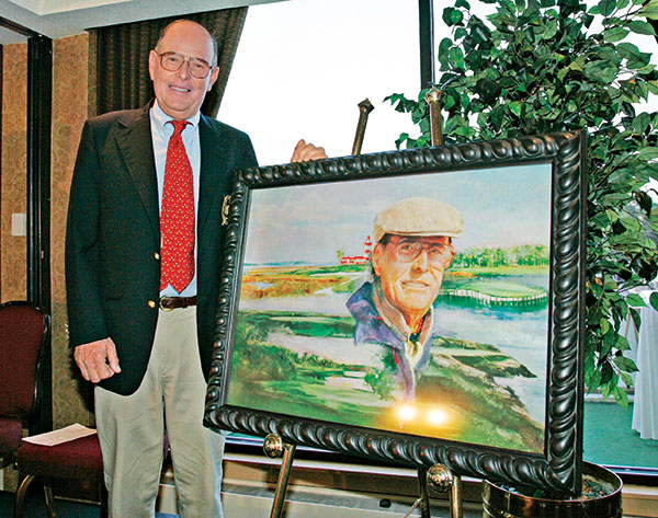 Pete Dye receives the “Ambassador of Golf” award at the 2005 NEC Invitational at Firestone Country Club in Akron, Ohio, on Aug. 18, 2005. (Photo: PGA Tour)