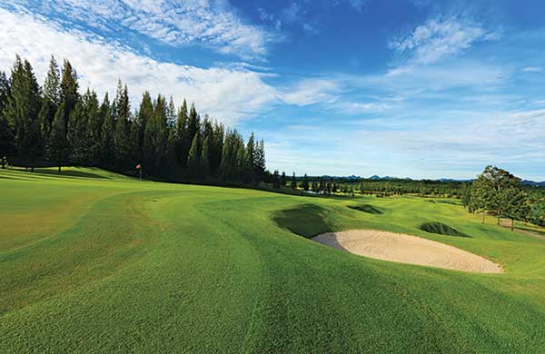 Bunker shot (Photo: isarescheewin / iStock / Getty Images)