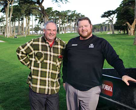 General Manager Tom Smith (right) with longtime crew member Kevin Reavy. (Photo: Golfdom Staff)