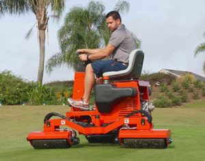 Smithco Tournament XL7000 Greens Roller (Photo: Smithco)