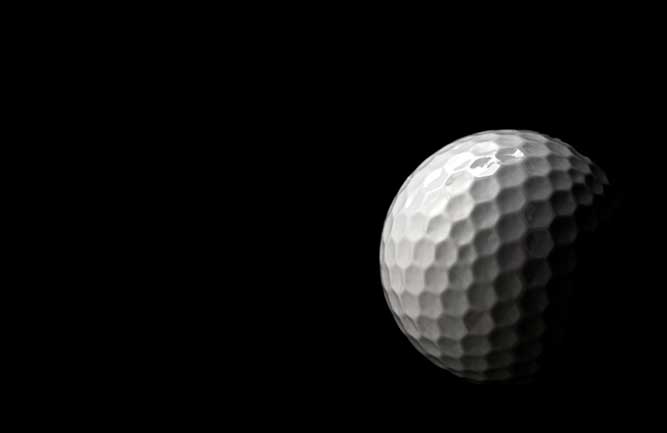 Golf ball with shadowed background (Photo: Moussa81 / iStock / Getty Images)