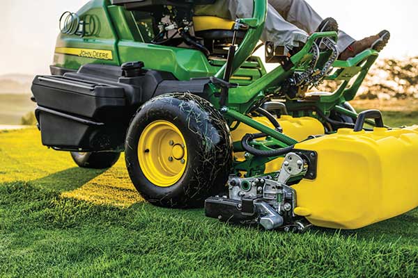 Closeup of John Deere greens mower (Photo: John Deere)