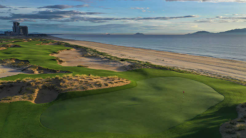 Hoiana Shores Golf Club hole No. 15. (Photo: Gary Lisbon)