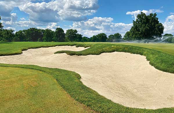 Kenwood CC has updated 77,000 square feet of bunkers on its Kendale course, including this finished bunker on No. 1. (Photo: Jason Straka) 