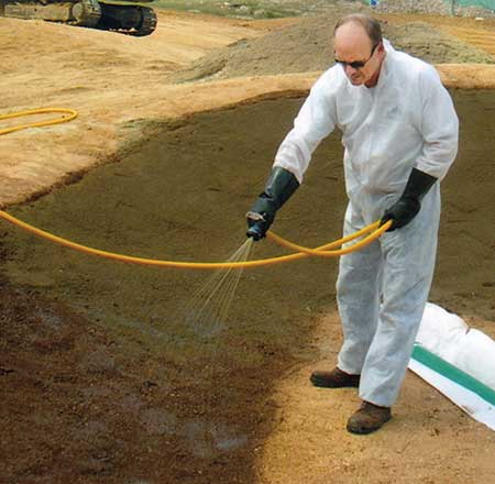 Klingstone bunker liner can be applied in-house using a hose. (Photo: Klingstone)