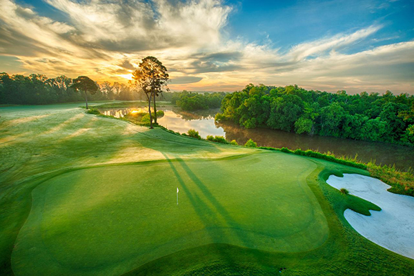 Hole No. 14 at Whispering Pines. (Photo: Hugh Hargrave, Whispering Pines Golf Club)