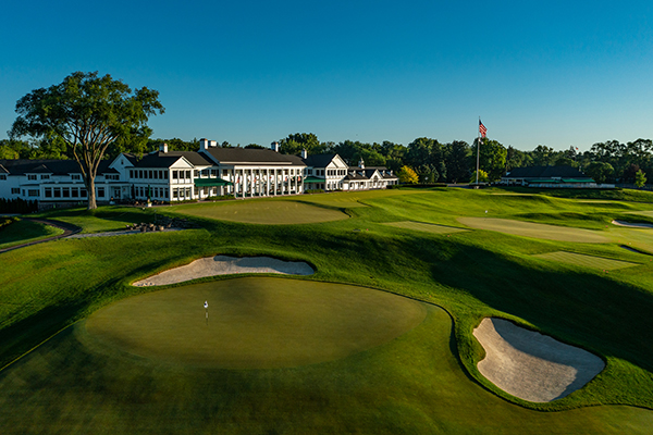 Hole No. 18 at Oakland Hills South Course. (Photo courtesy of Larry Lambrecht)