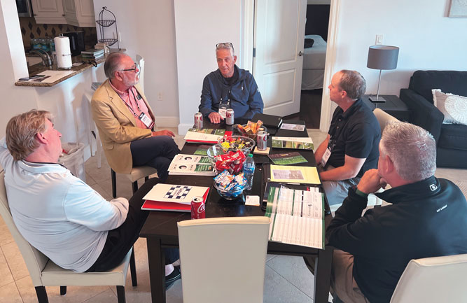 Legends Shawn Emerson, Bob Farren and Tim Hiers discussed The Andersons’ products with Allen Hollen and Darren Johnson. (Photo: Golfdom Staff)