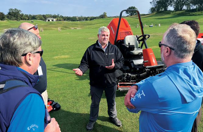 Golfdom Summit attendees got the inside scoop on Jacobsen’s Eclipse 360 Elite from Klasie Baard, regional sales manager for Jacobsen. (Photo: Golfdom Staff)