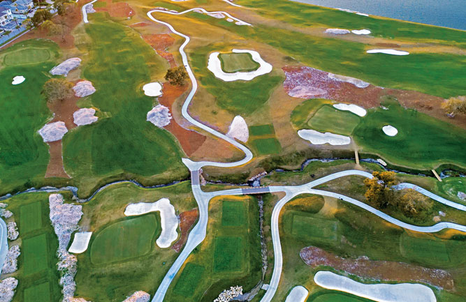 Belleair CC’s moat bunker is one of the original Donald Ross design elements restored with the West Course renovation. (Photo: Belleair CC)