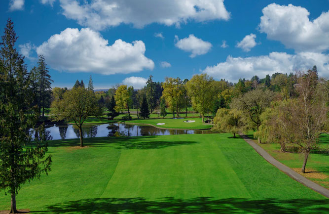 The 7th hole at Portland Golf Club (Photo: The Henebrys)