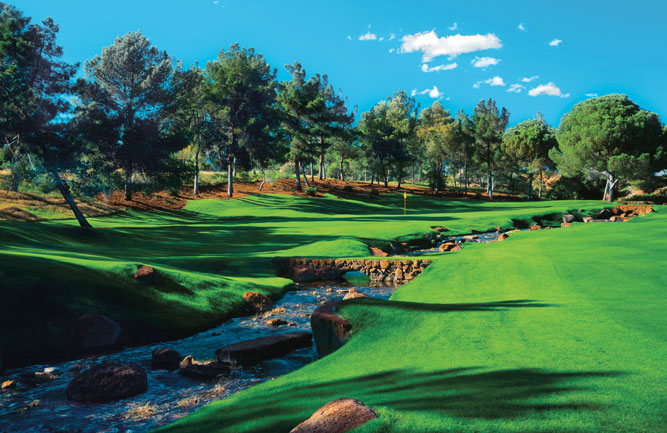 Shadow Creek Superintendent Greg Niendorf credits his East-Coast upbringing in the industry for his smooth transition to maintaining bentgrass in the Nevada desert. (Photo: MGM Resorts International)