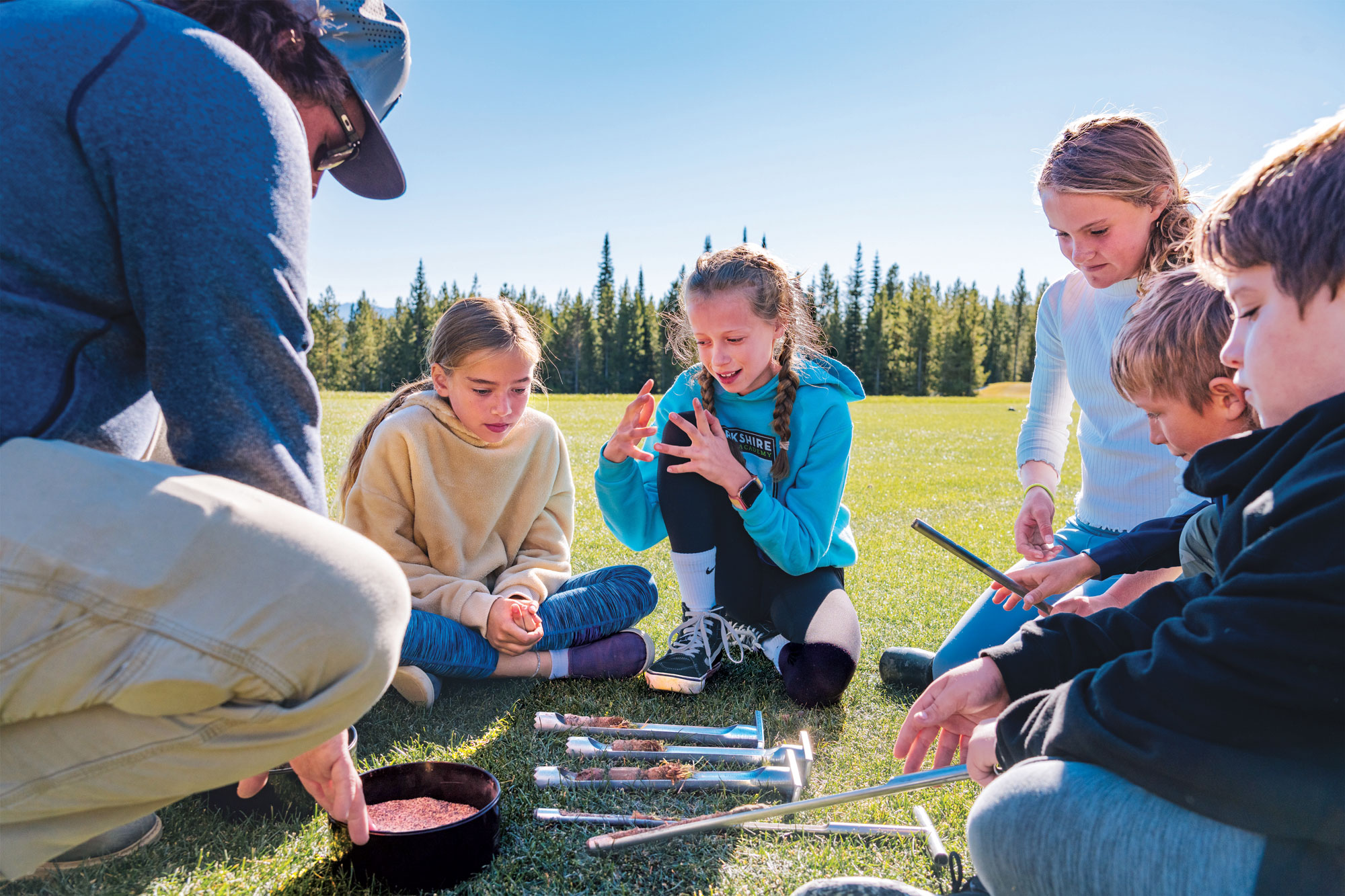 GCSAA’s First Green program allows K-12 students to participate in hands-on educational stations and learn about the many jobs a golf course offers. (Photo Courtesy: GCSAA)