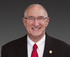 Ken Mangum