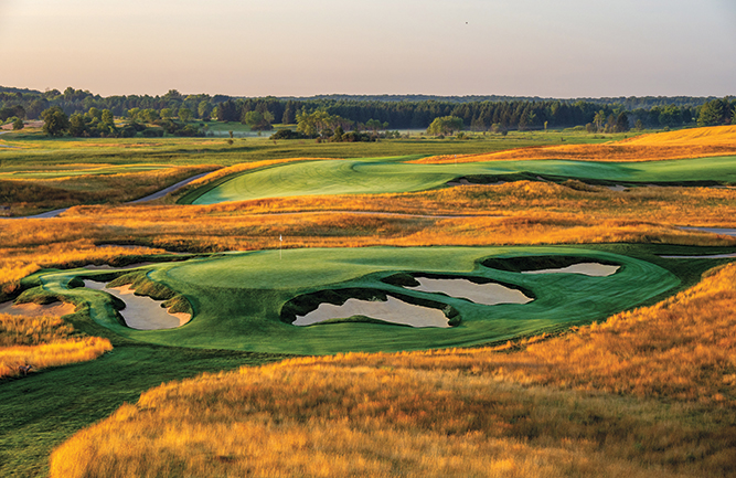 Erin Hills made a drastic change in 2020 by closing the course and converting its fairways to bentgrass. Previously, it had been fine fescue and a mix of other grasses. (Photo: USGA/Fred Vuich)
