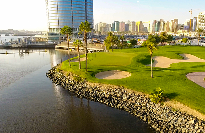 5th Hole (Photo: Dubai Creek Golf & Yacht Club)