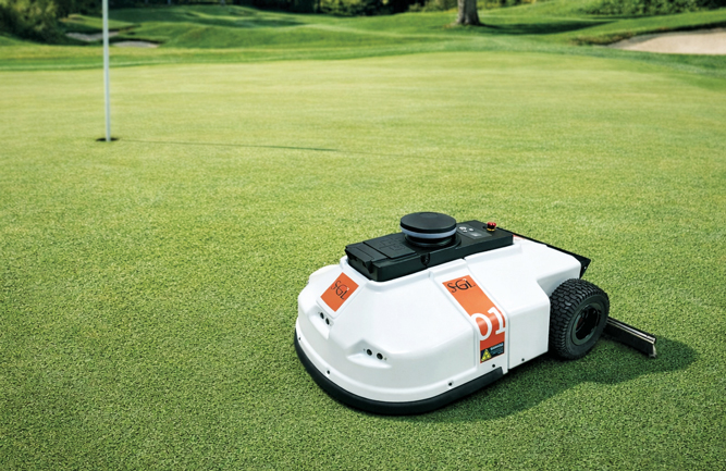 The SGL GreenGuard scouts for signs of disease using UVC light and also removes dew. (Photo: SGL)