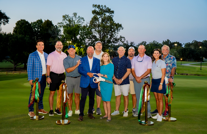 The board of directors and CCL staff at the ribbon-cutting ceremony. Photo: The Country Club of Louisiana)